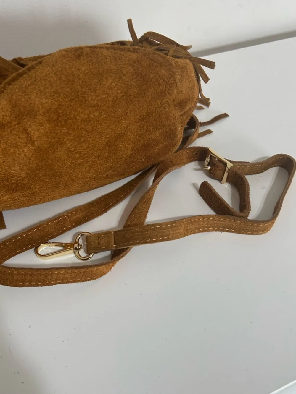 NWT Marlon Made in Italy Suede Hobo Bucket Bag Crossbody with Fringe Trim